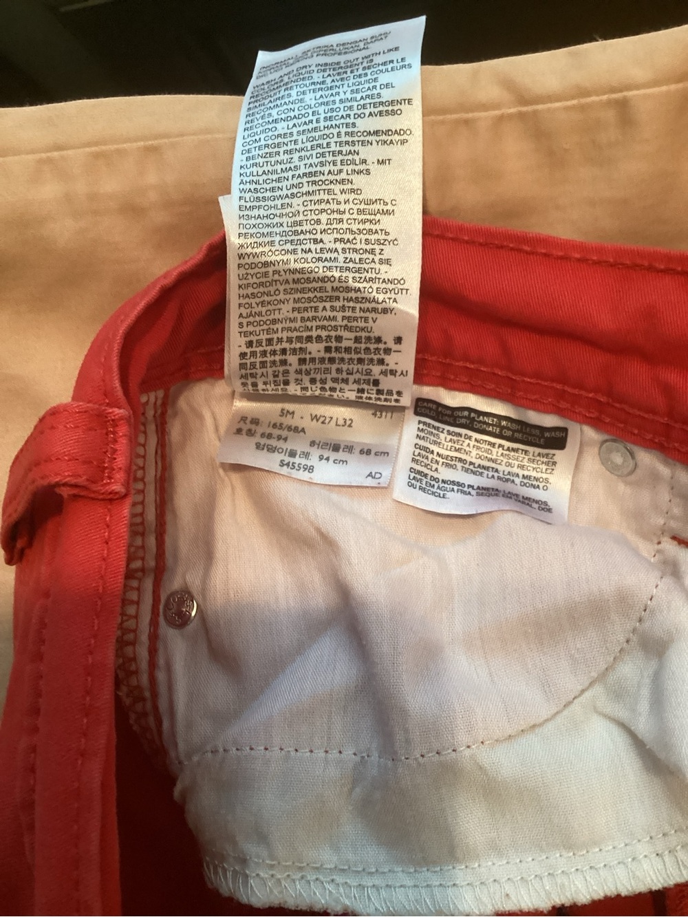 Levi's Women’s Red Straight Leg Jeans - Picture 4 of 5